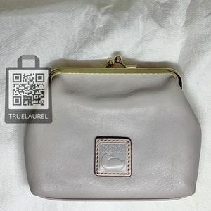 EUC ECRU Dooney & Bourke Florentine Large Purse
